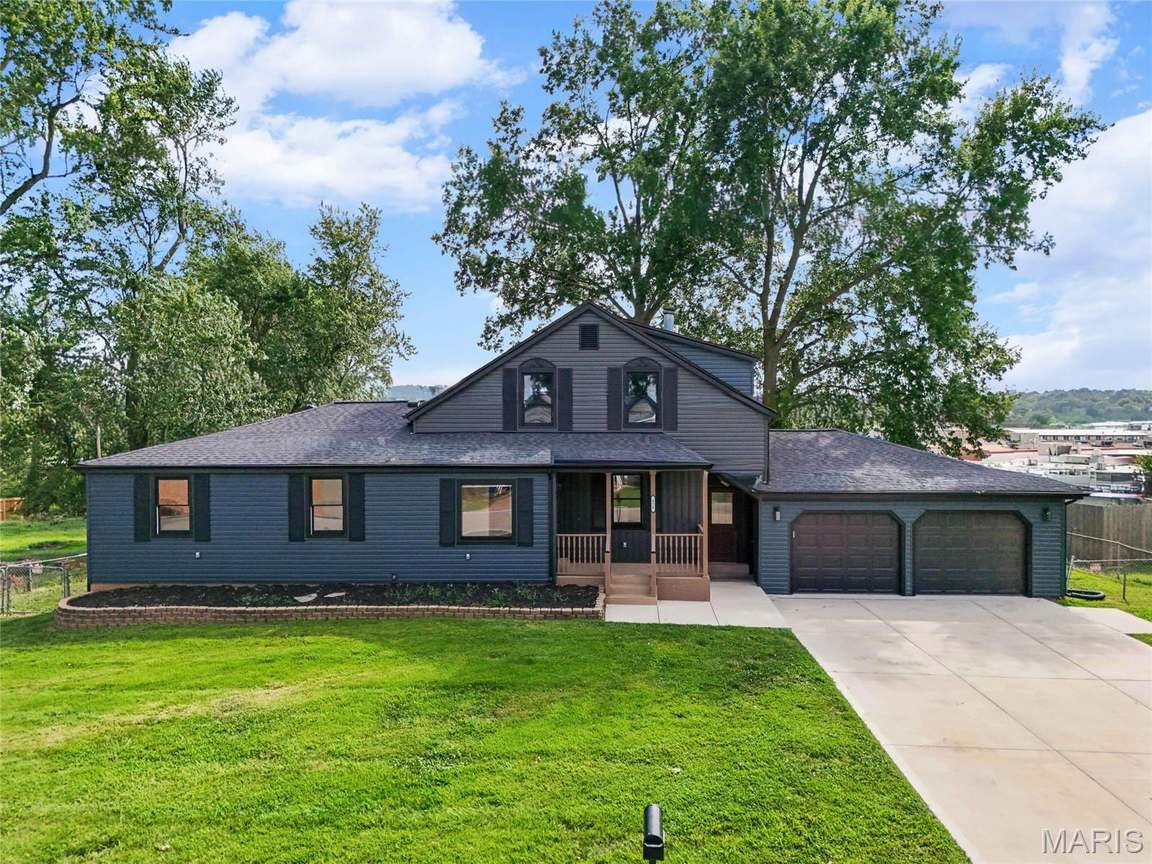 626 Lonedell Road - Front Exterior, photo 1