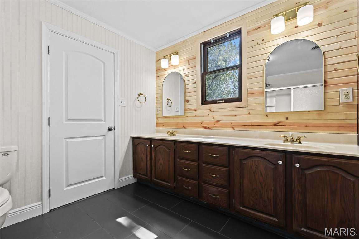 626 Lonedell Road - Bedrooms & Bathrooms, photo 22