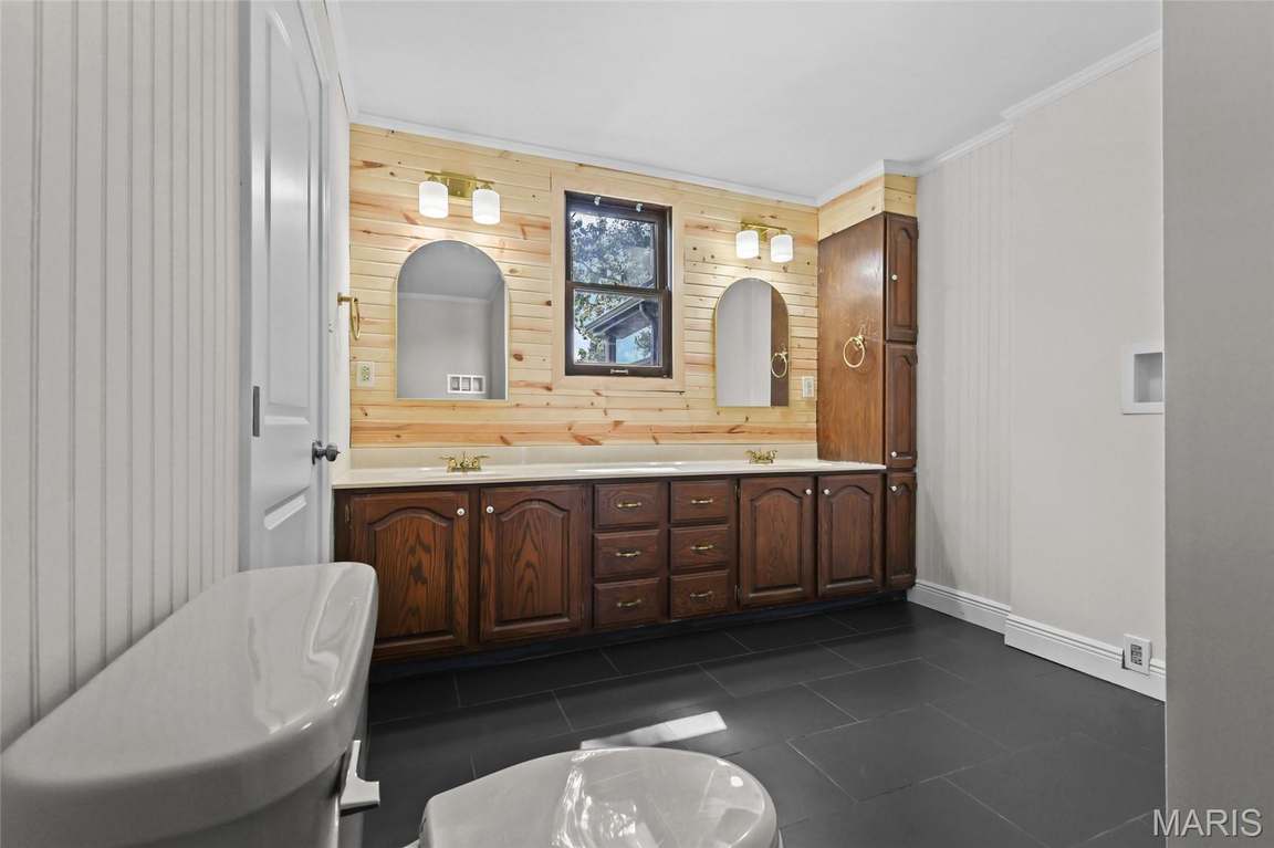 626 Lonedell Road - Bedrooms & Bathrooms, photo 23