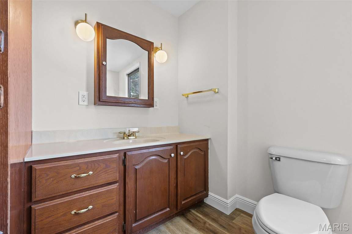 626 Lonedell Road - Bedrooms & Bathrooms, photo 27
