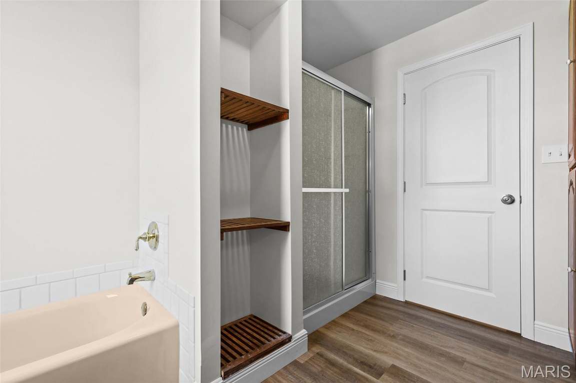 626 Lonedell Road - Bedrooms & Bathrooms, photo 32