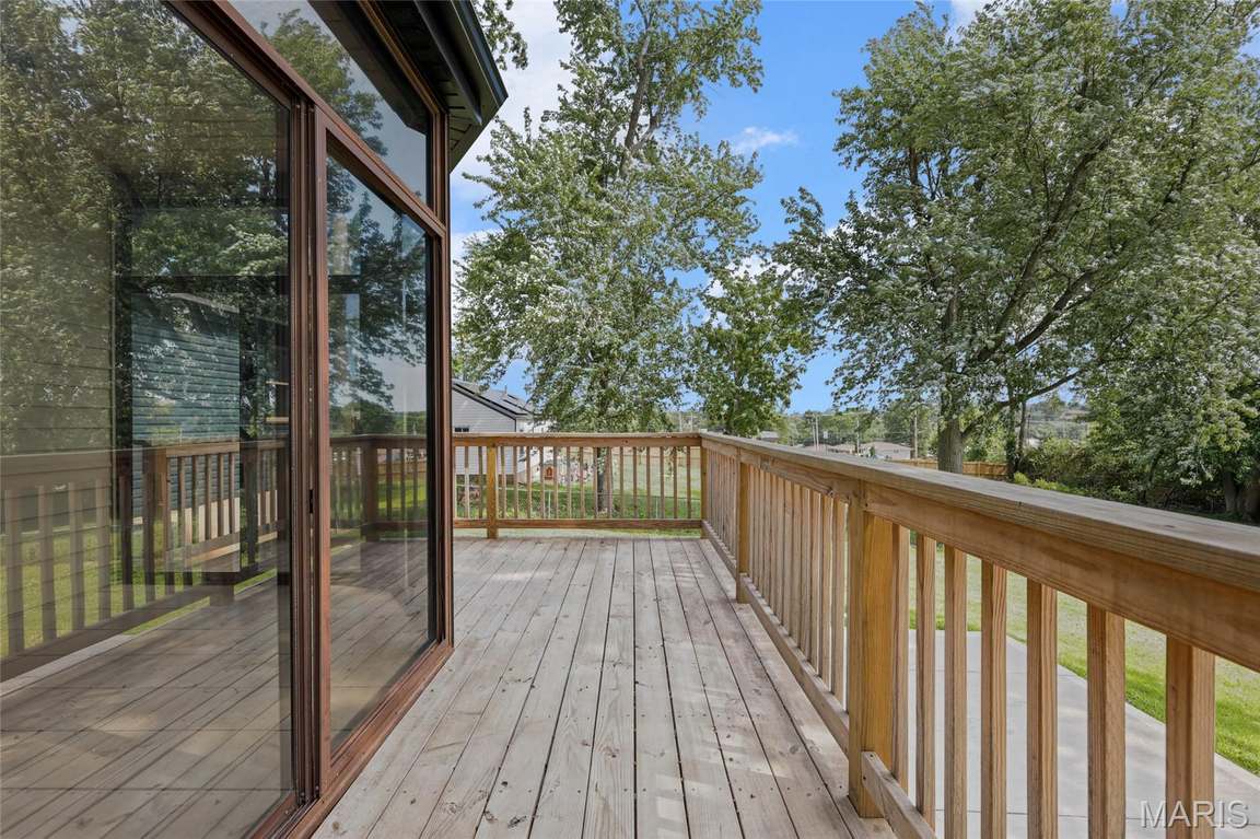 626 Lonedell Road - Sunroom & Deck, photo 54