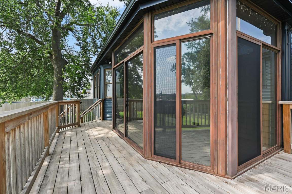 626 Lonedell Road - Sunroom & Deck, photo 55